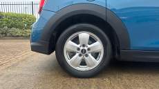 MINI Hatchback 1.5 Cooper Classic 5dr Auto Petrol Hatchback